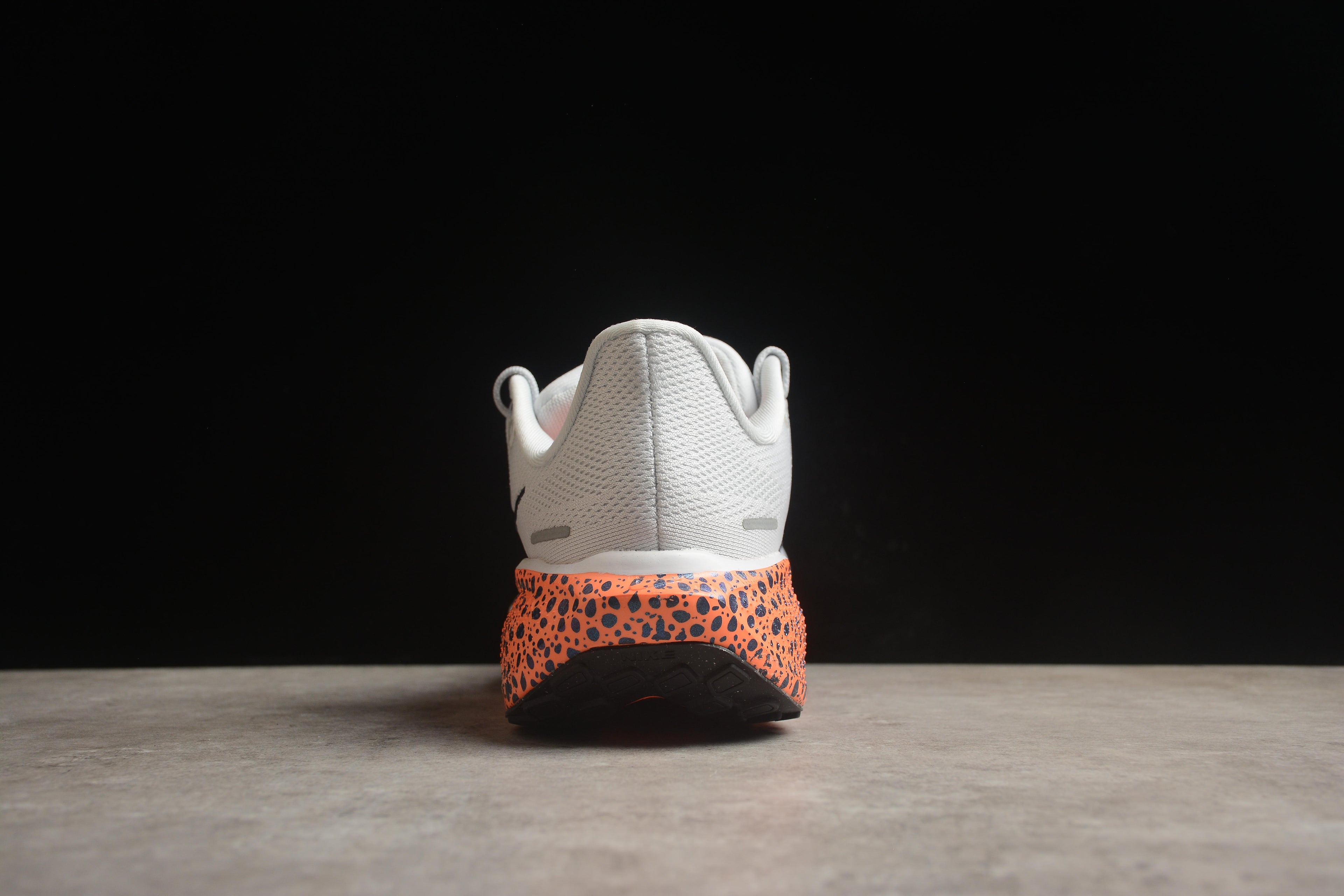 Pegasus 41 – Blanco / Rosa