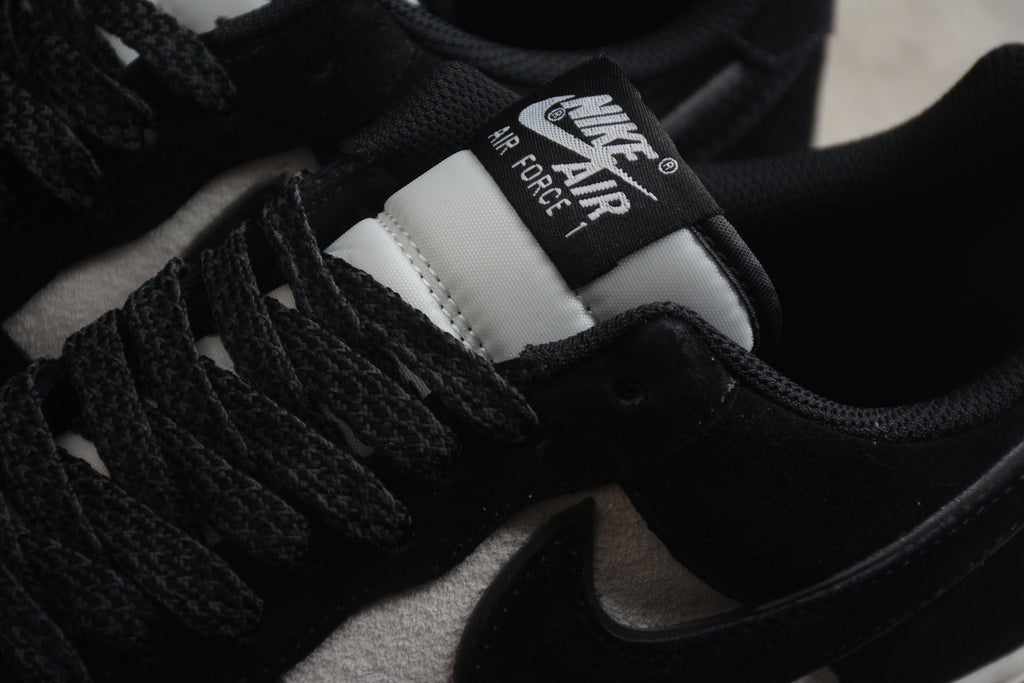 Air Force 1 Low – Negro / Blanco