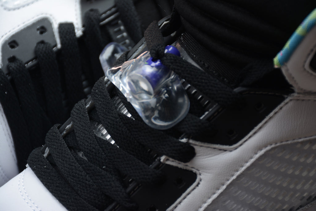 Air Jordan 5 – Blanco / Azul