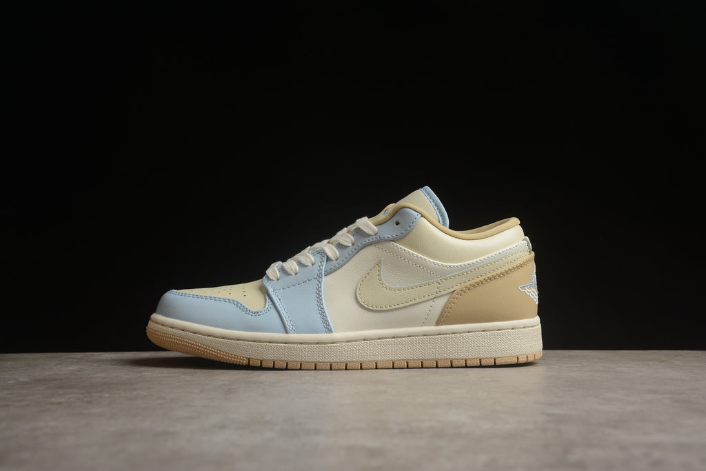 Jordan 1 Low – Beige / Azul