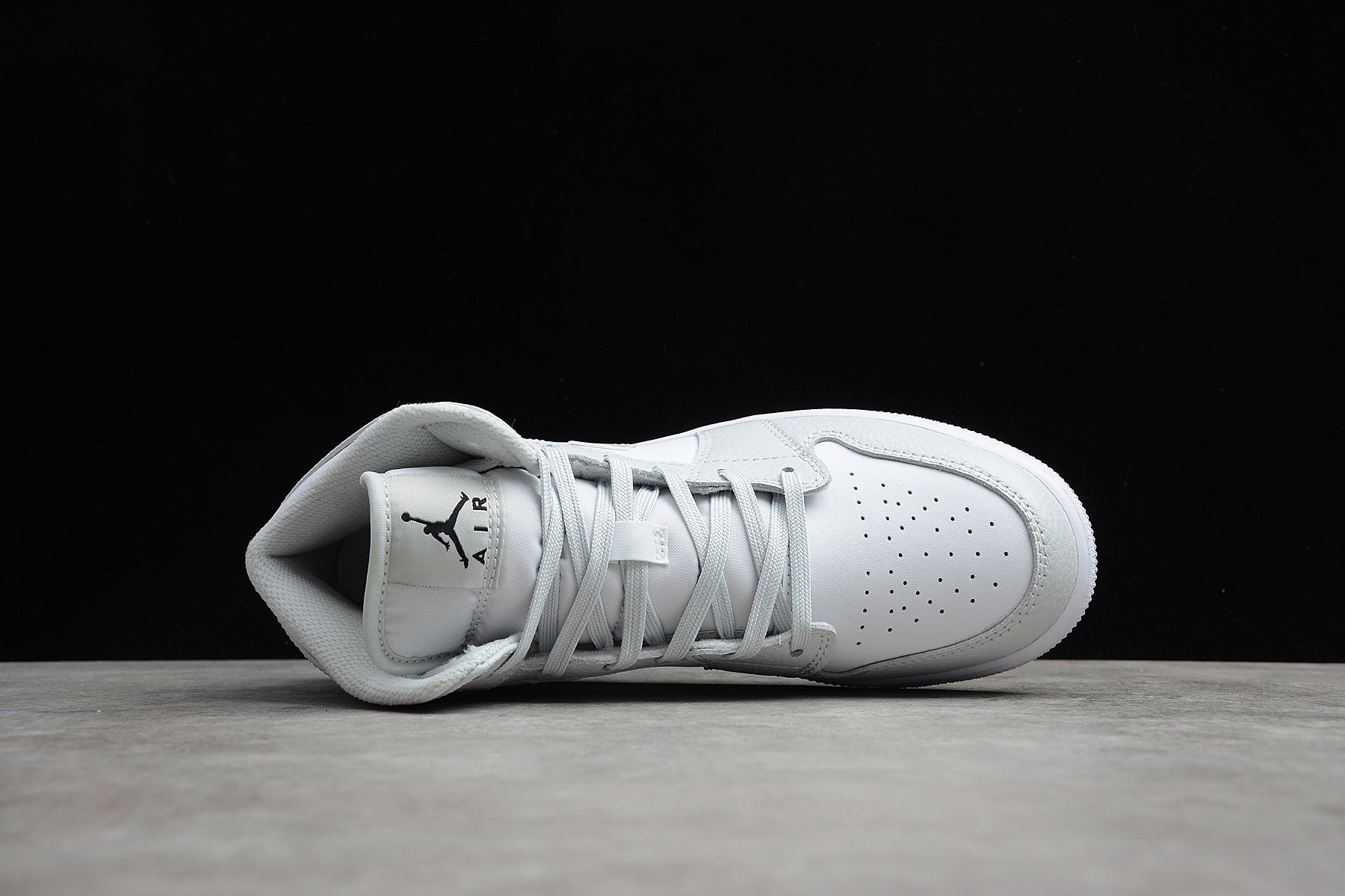 Air Jordan 1 Mid – Gris Claro / Blanco