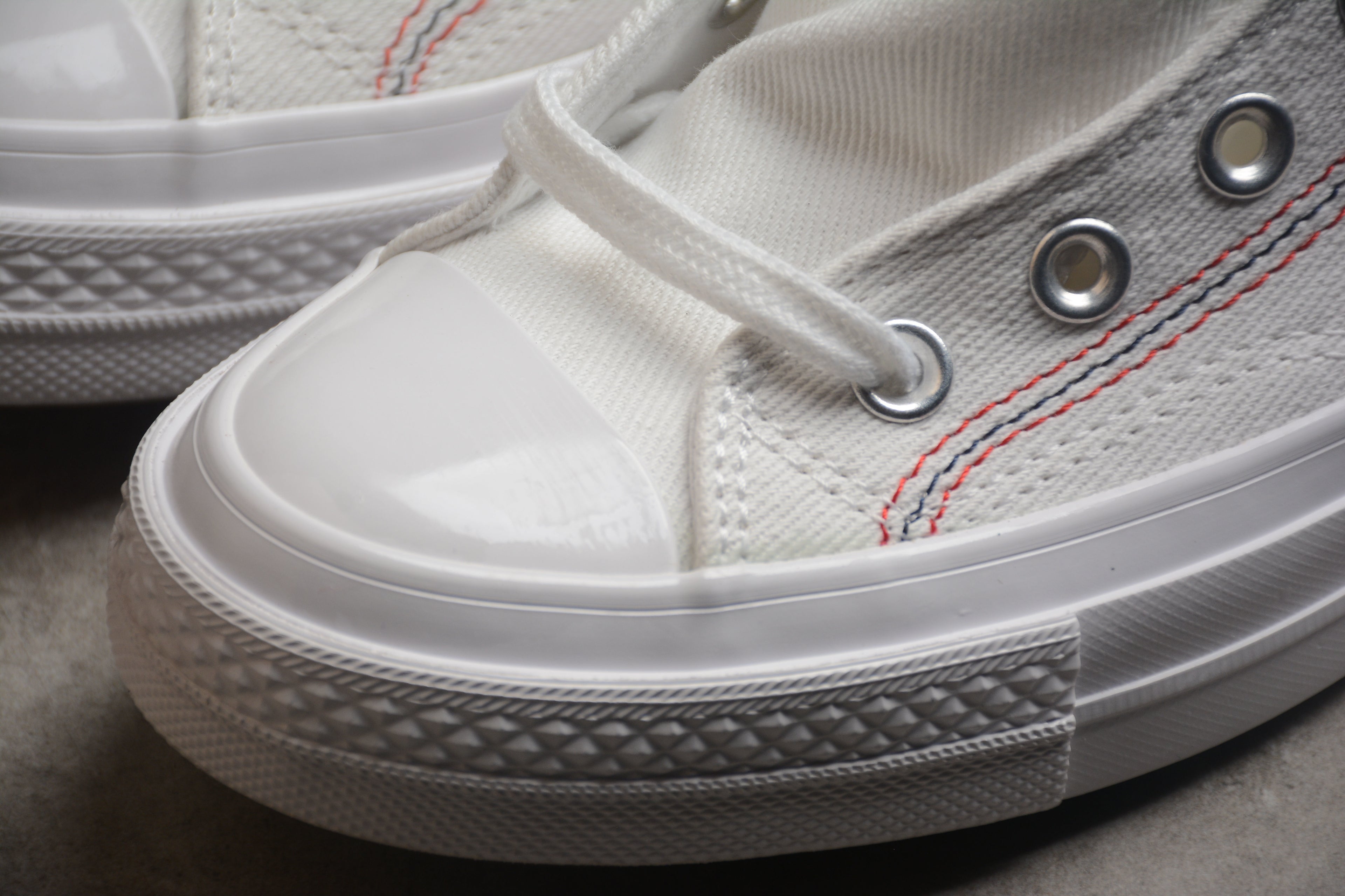 Converse Chuck 70 – Blanco / Rojo