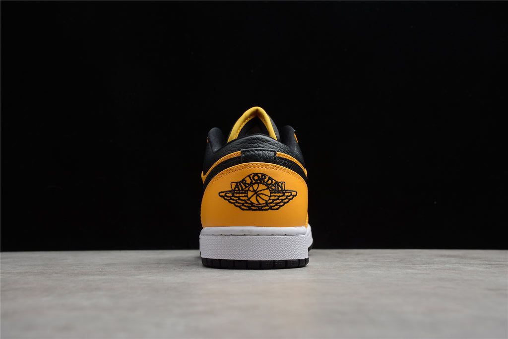 Jordan 1 Low – Full Amarillo