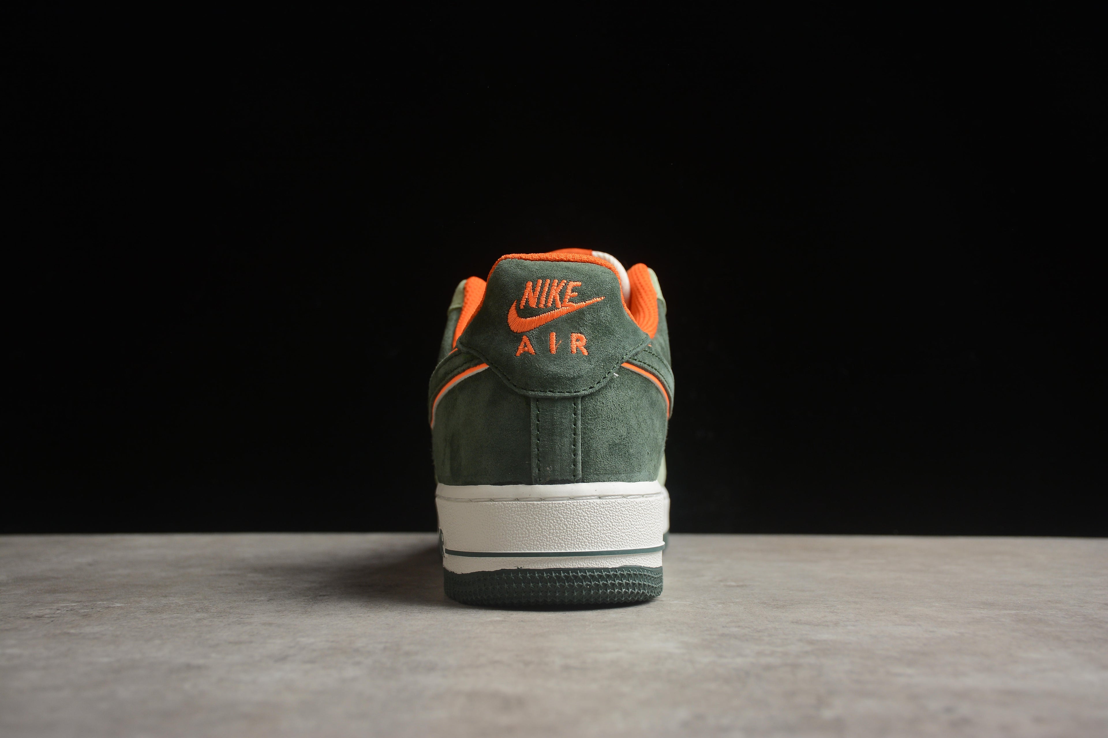 Air Force 1 Low – Verde / Gris / Naranja