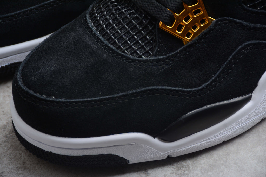 Air Jordan 4 – Negro / Dorado