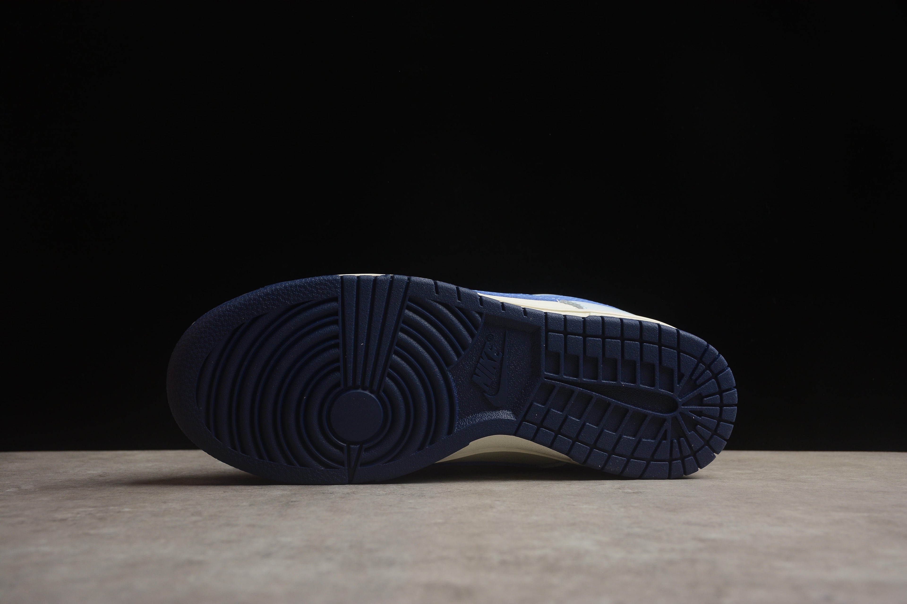 Dunk SB – Azul / Blanco