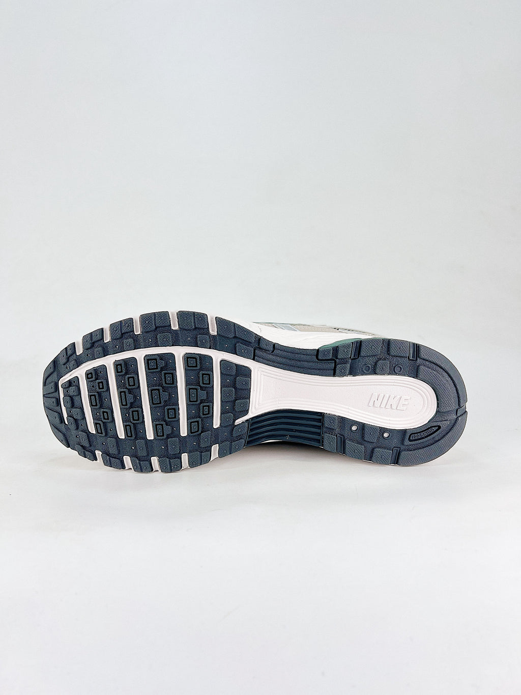 P-6000 – Beigie / Gris