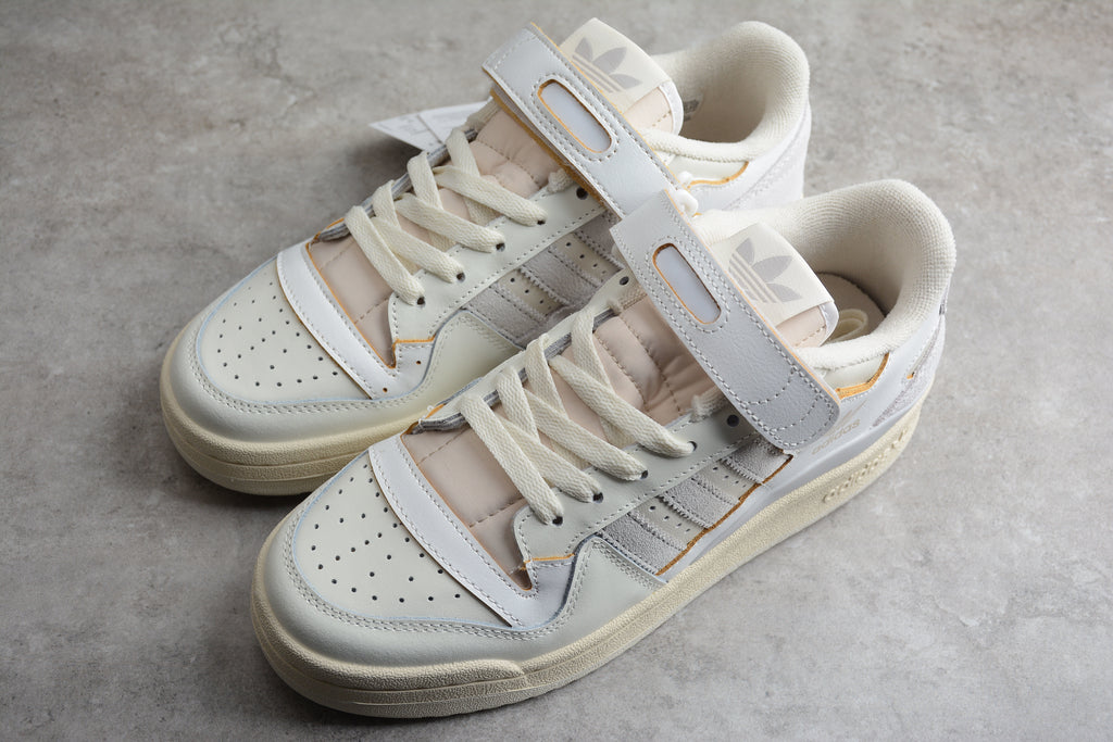 Adidas Forum – Gris / Beige