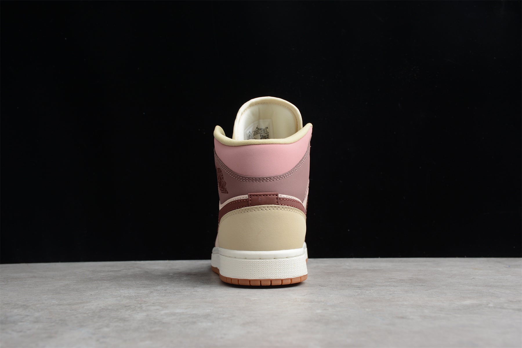 Air Jordan 1 Mid – Tonos de Rosa