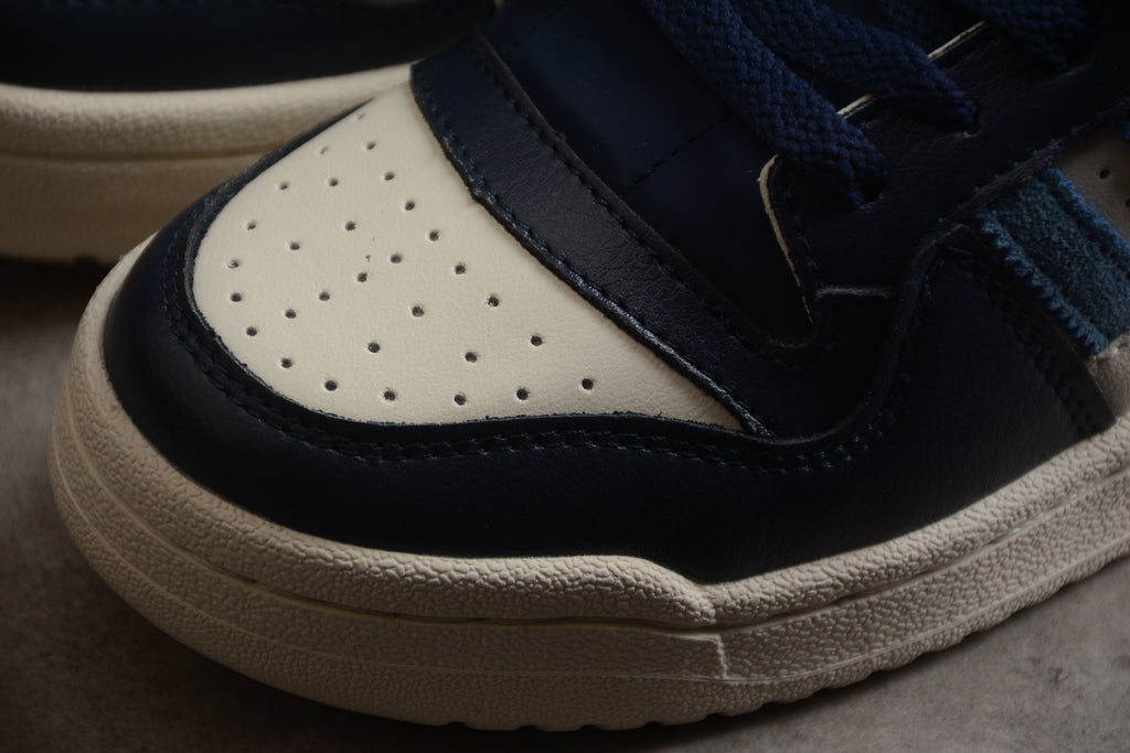Adidas Forum – Tonos de Azul / Blanco