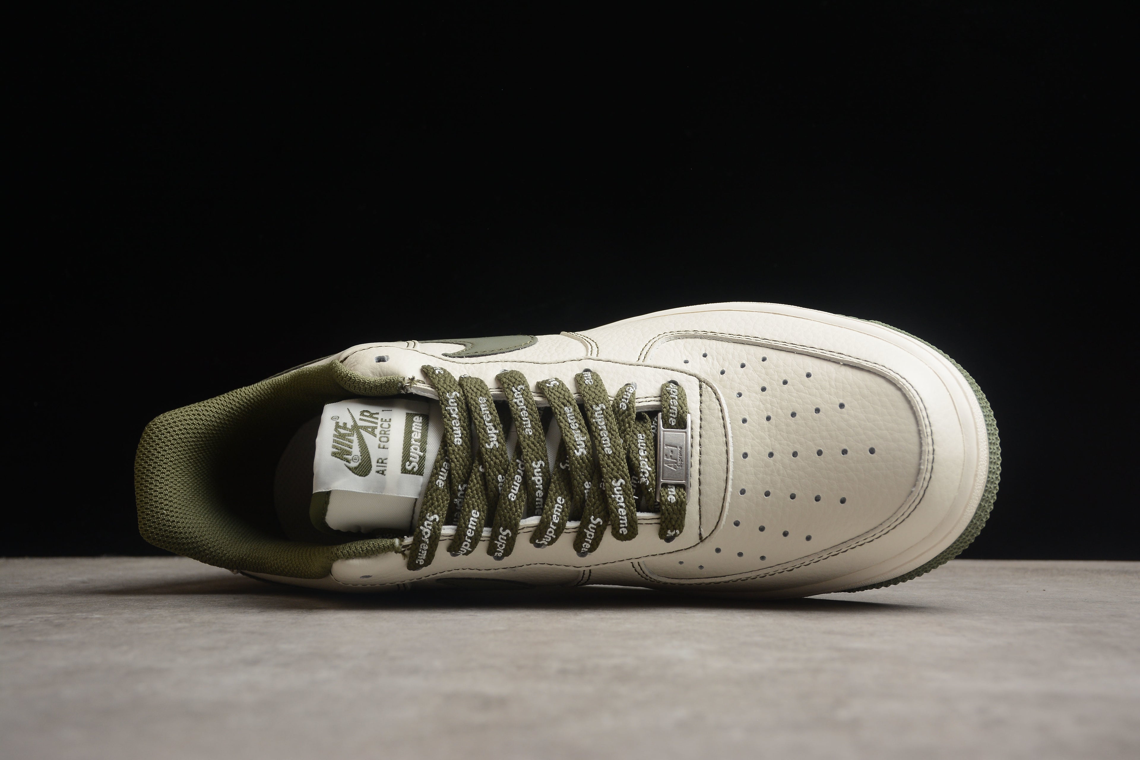 Air Force 1 Low – Beige / Verde