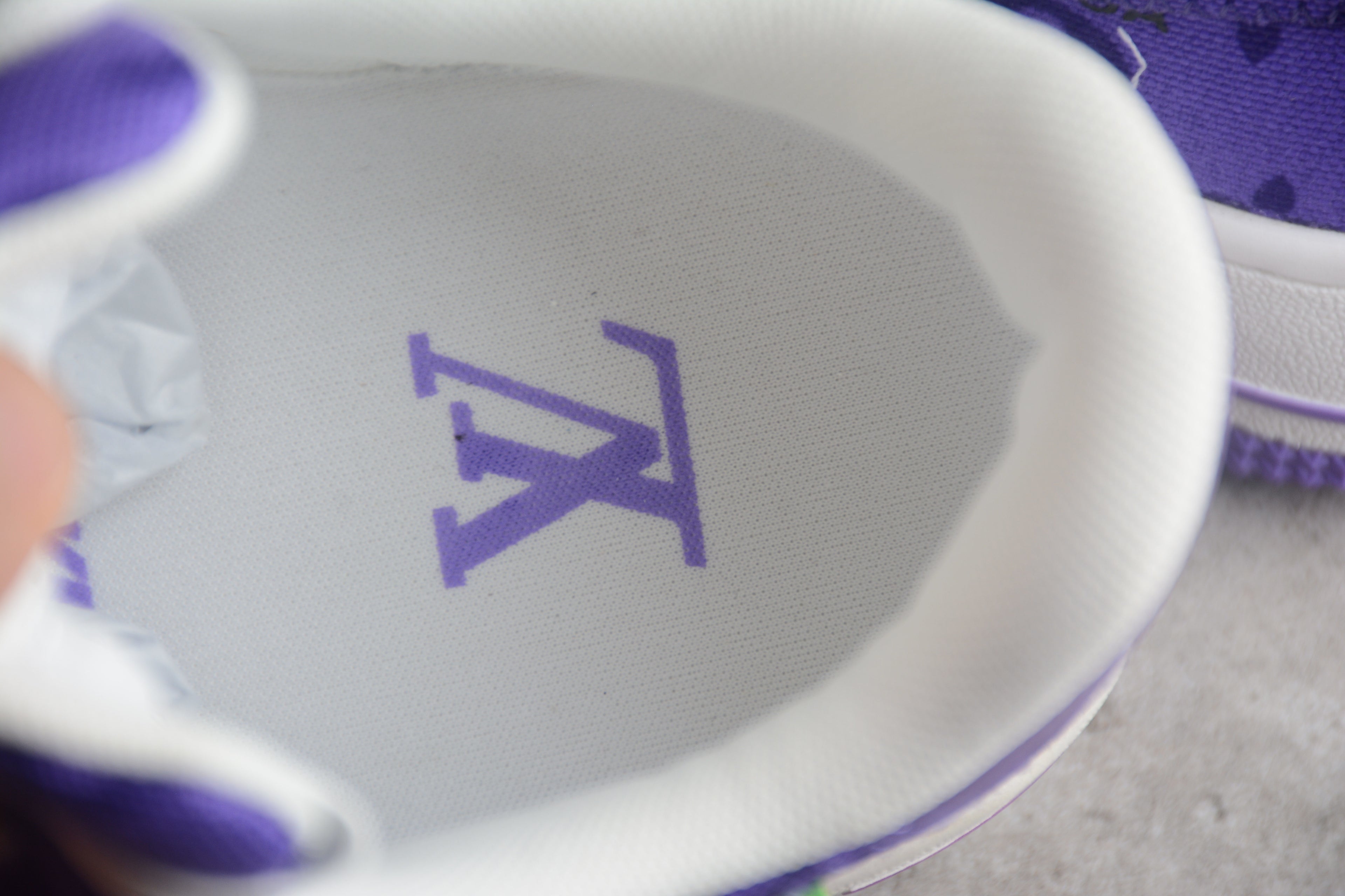 Air Force 1 Low LV – Blanco / Lila