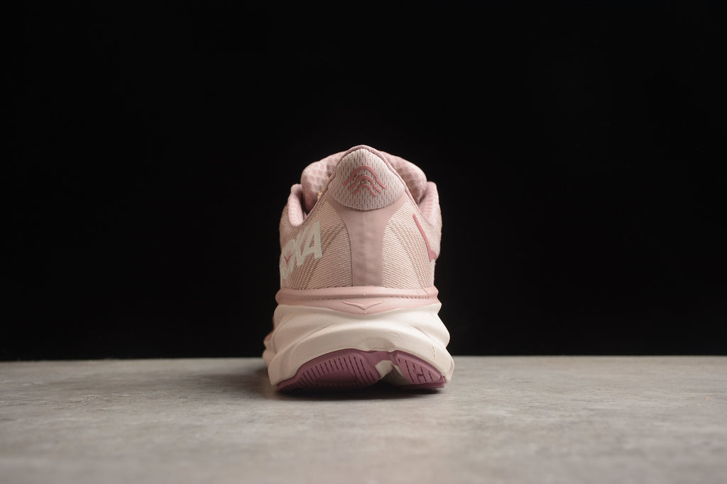 Hoka Clifton 9 – Rosa