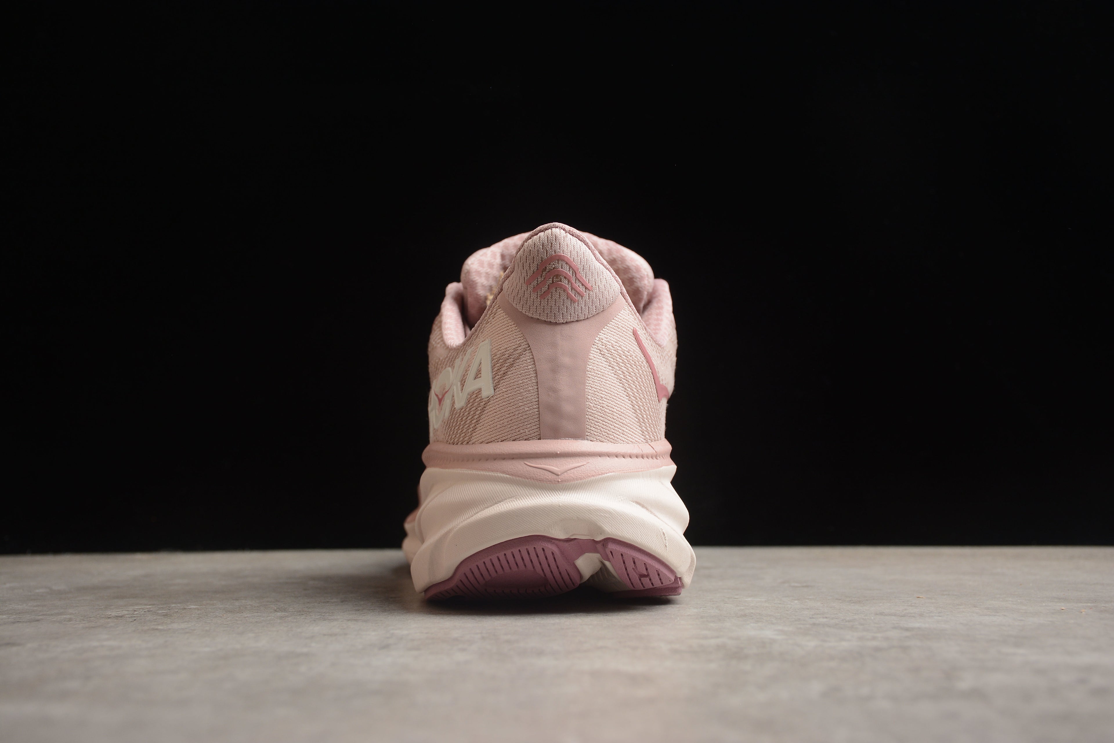 Hoka Clifton 9 – Rosa
