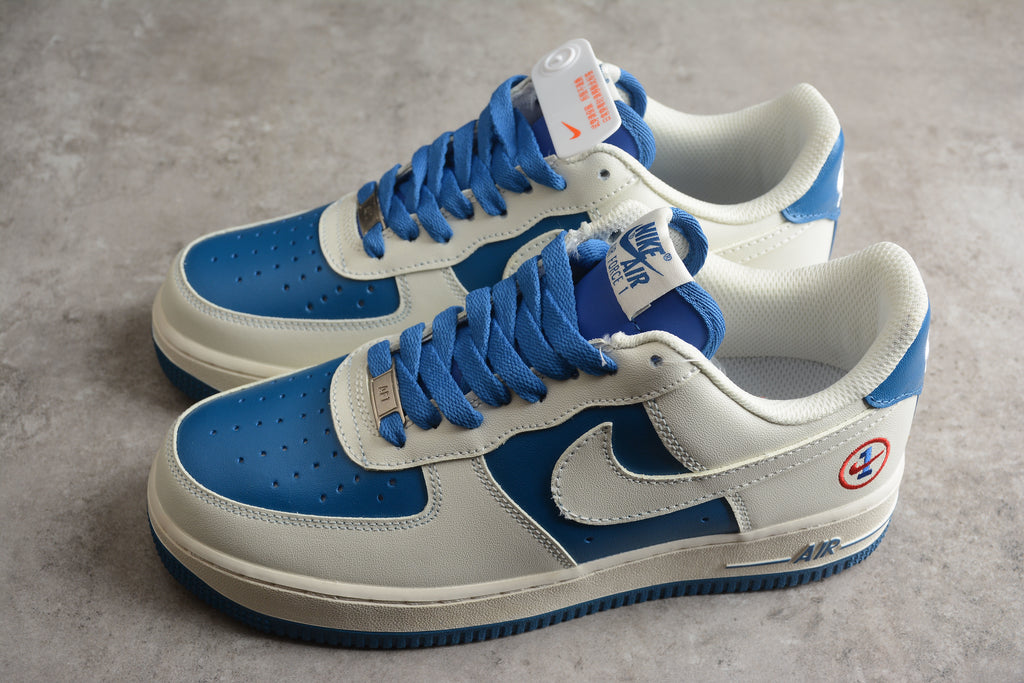 Air Force 1 Low – Azul Oscuro / Blanco