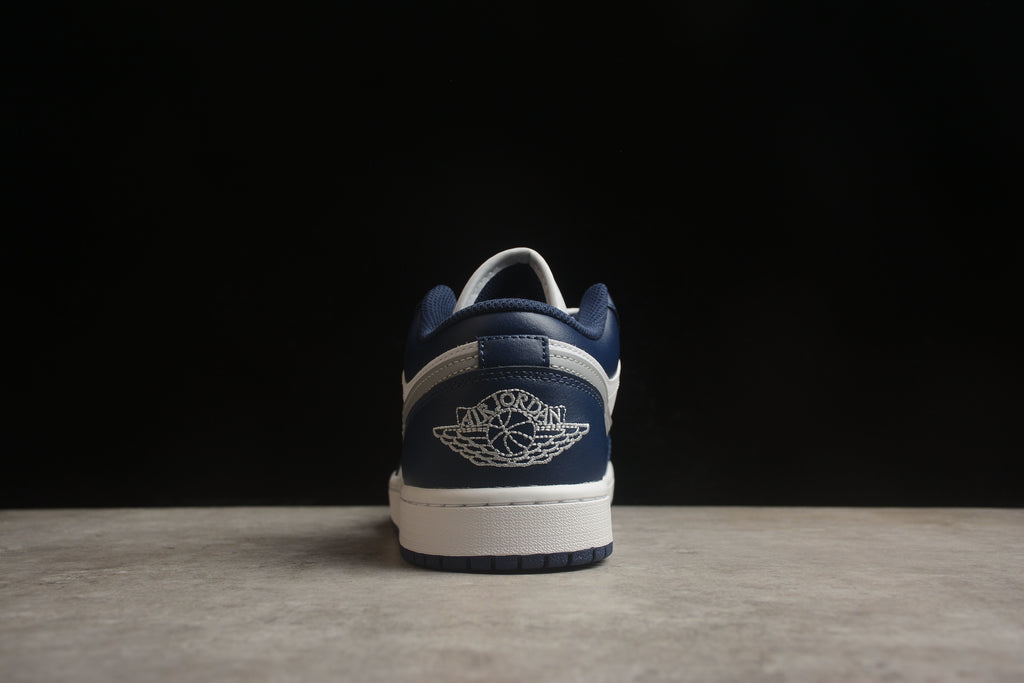 Jordan 1 Low – Azul / Blanco / Gris
