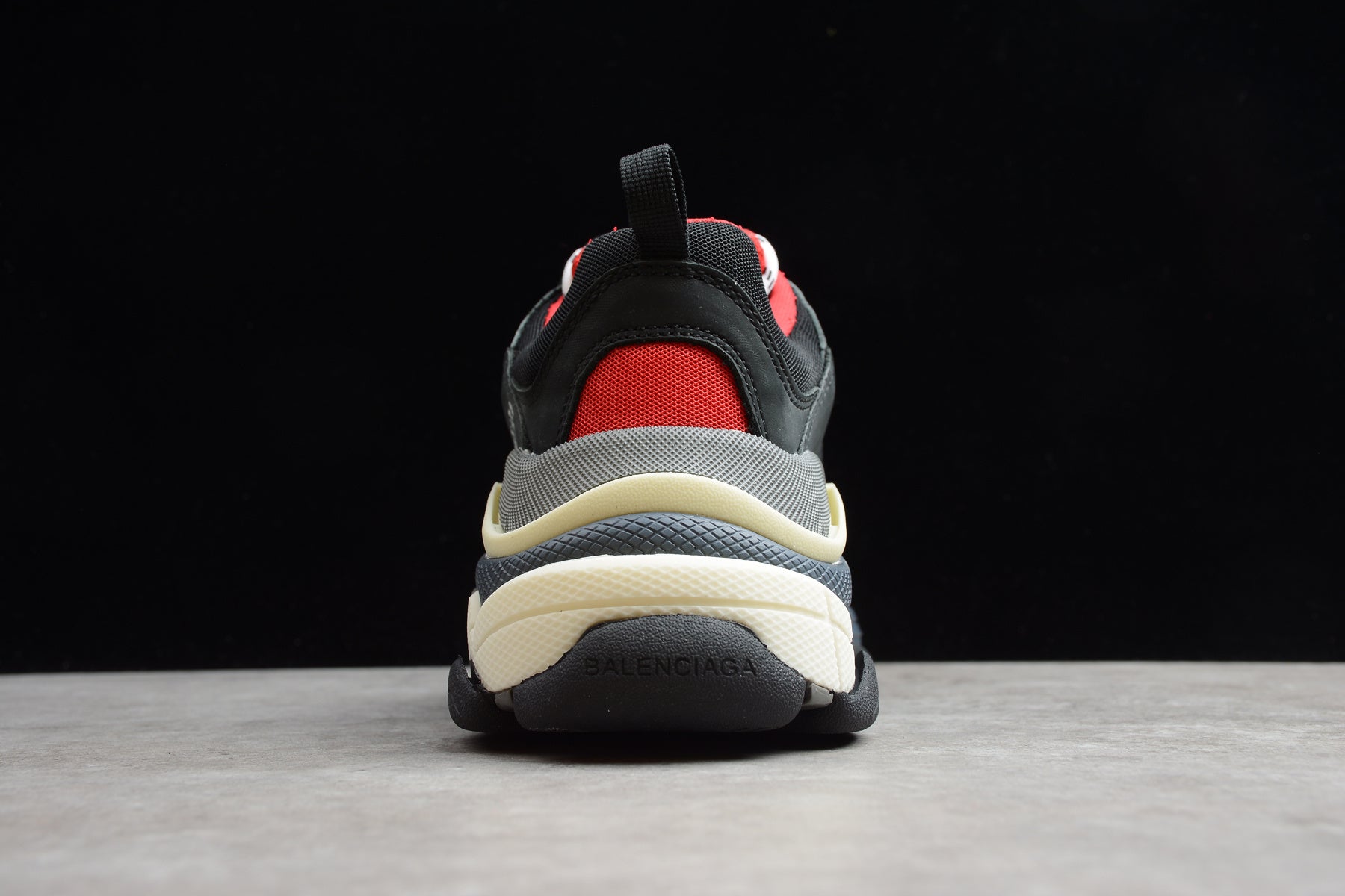 Balenciaga Triple S – Negro / Rojo