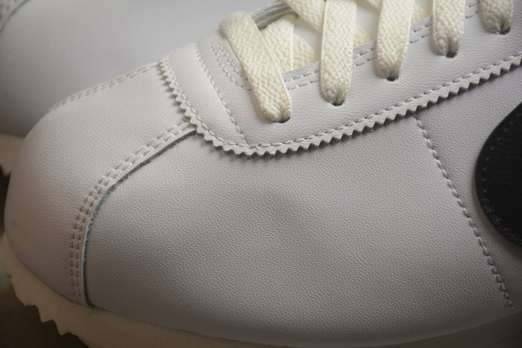 Cortez – Blanco / Negro / Azul