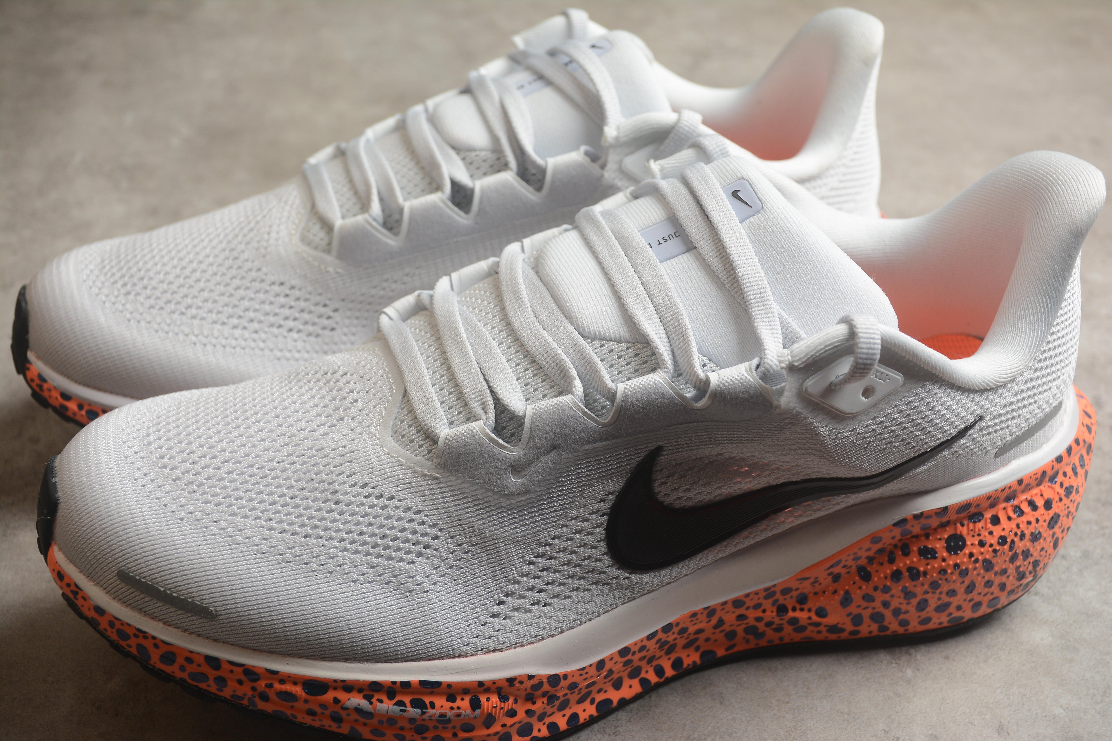 Pegasus 41 – Blanco / Rosa