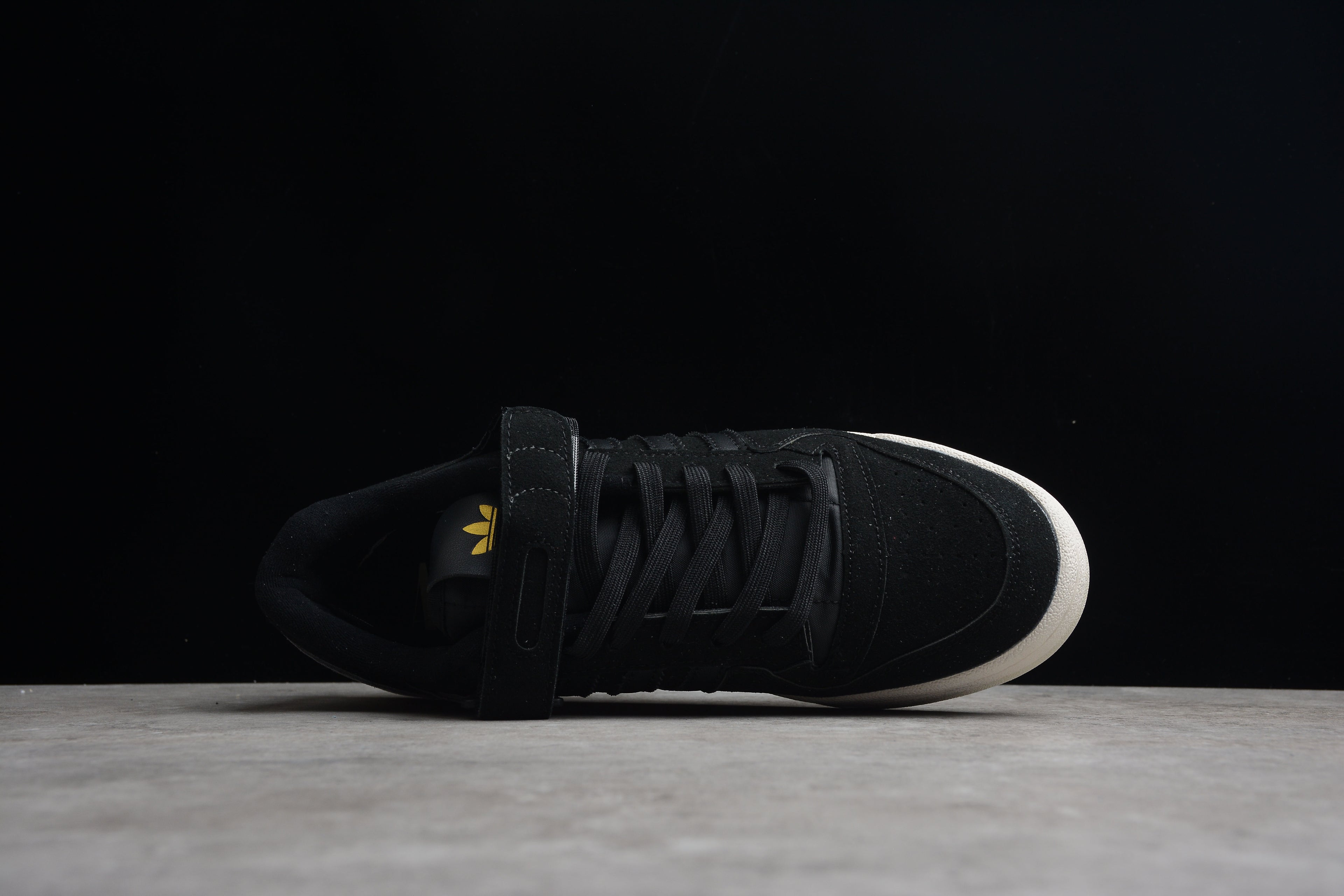 Adidas Forum – Negro Blanco