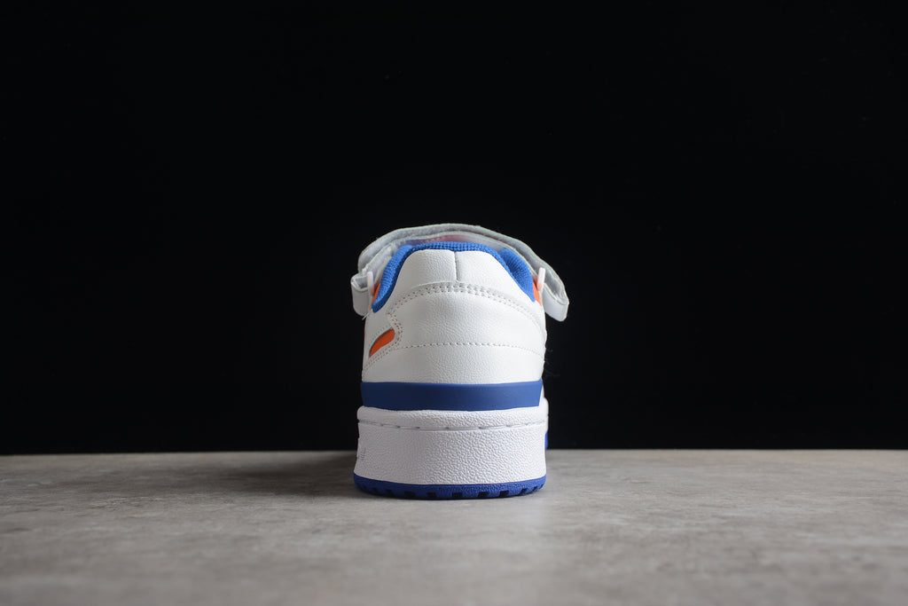 Adidas Forum – Blanco / Azul Oscuro