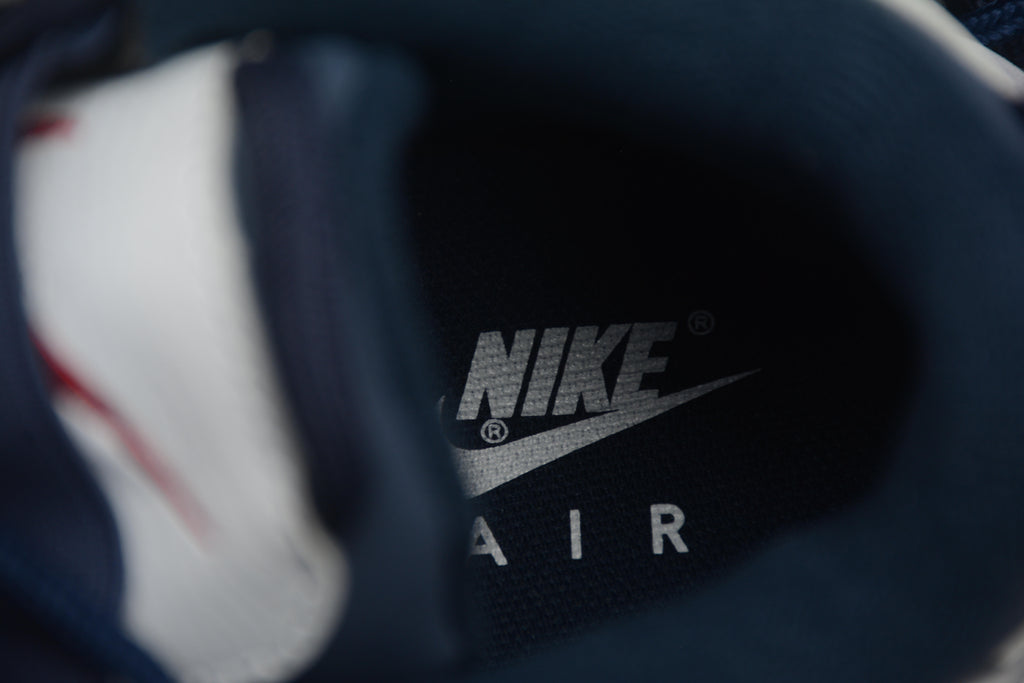 Air More Uptempo – Azul Oscuro / Blanco
