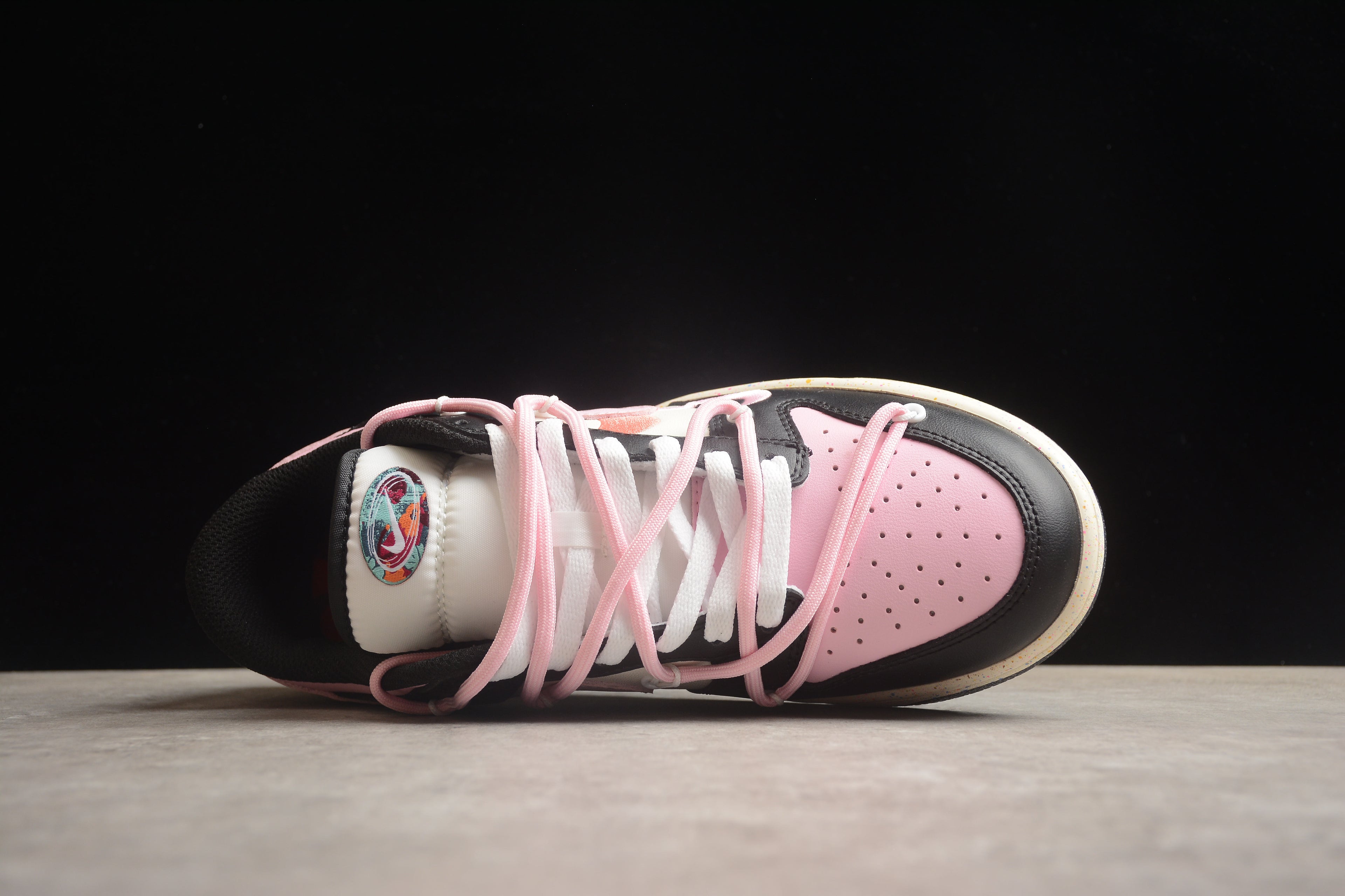Dunk SB – Negro / Rosa