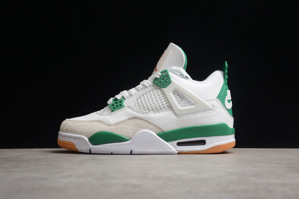 Air Jordan 4 – Blanco / Verde