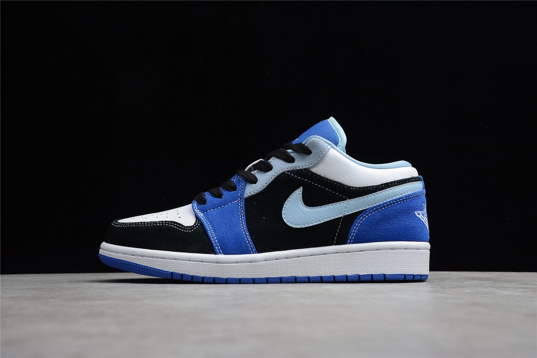 Jordan 1 Low – Azul / Negro