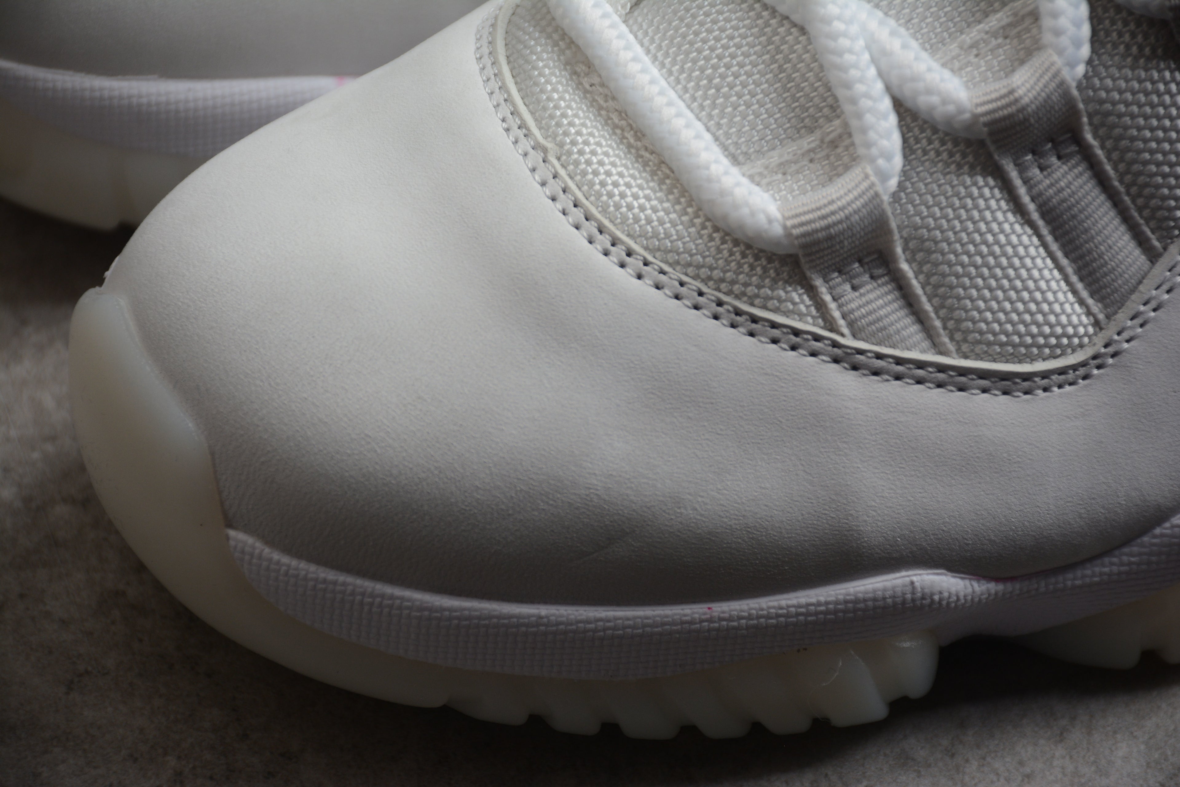 Air Jordan 11 – Blanco