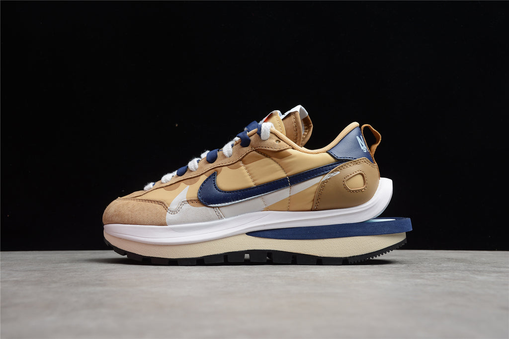 Sacai x VaporWaffle – Marrón / Azul