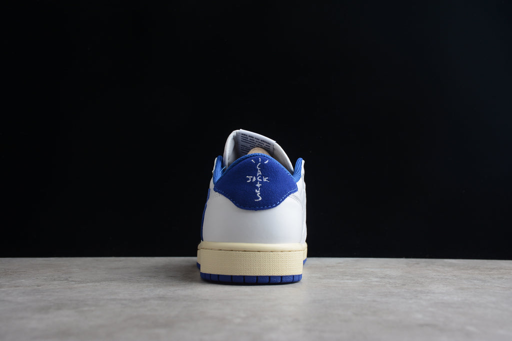 Travis Scott – Blanco / Azul