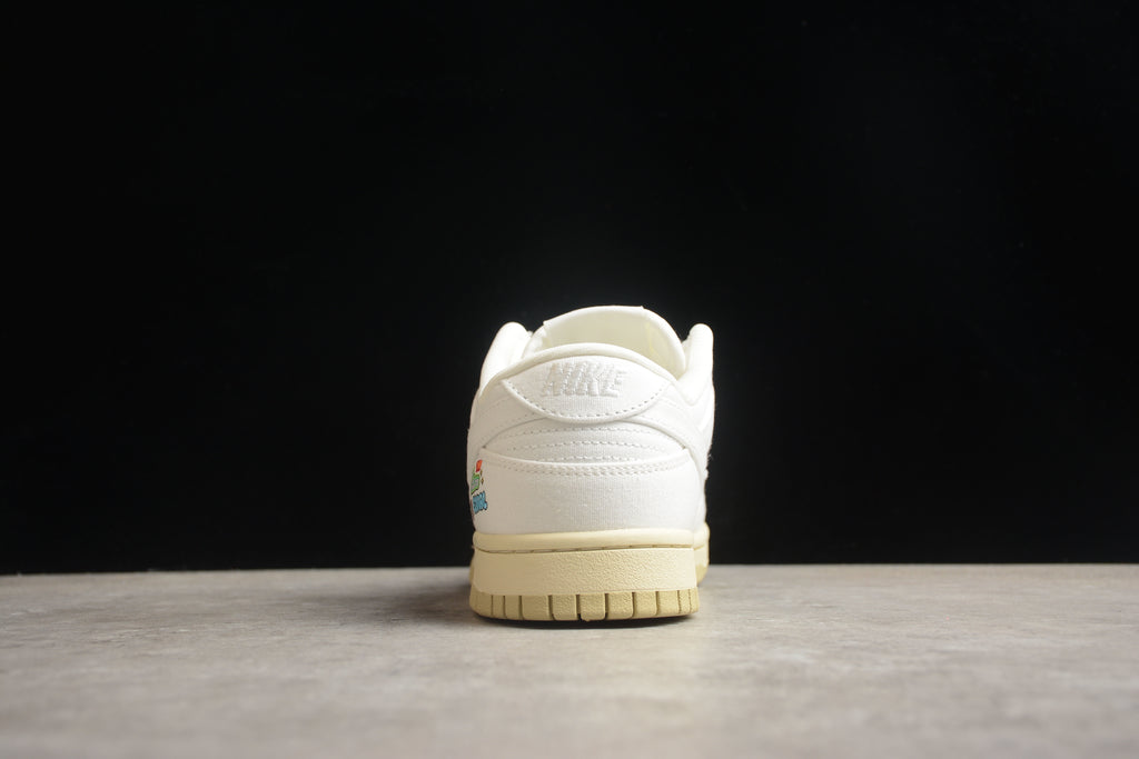 Dunk SB – Blanco / Beigie