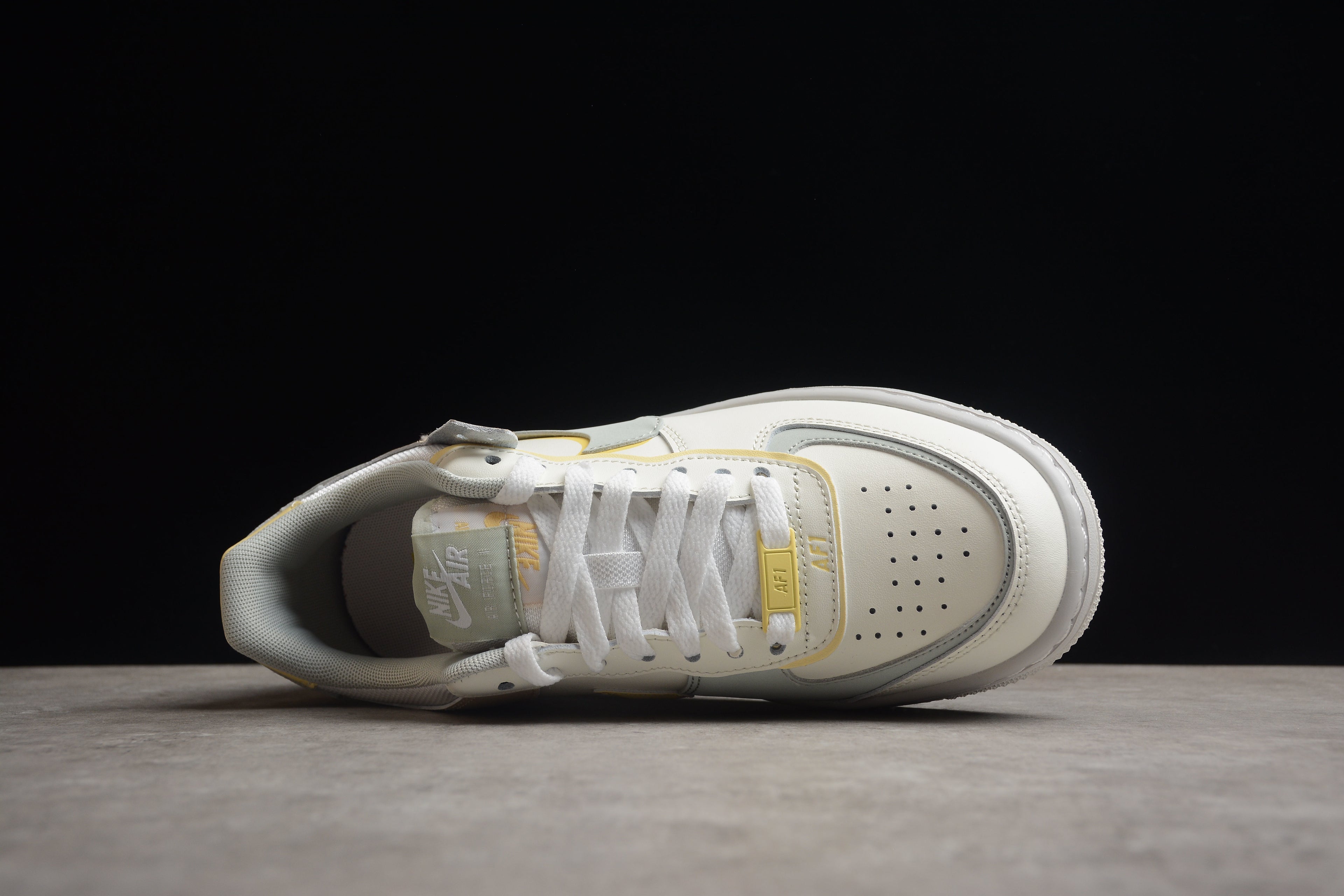 Air Force 1 Shadow – Gris / Rosa / Dorado