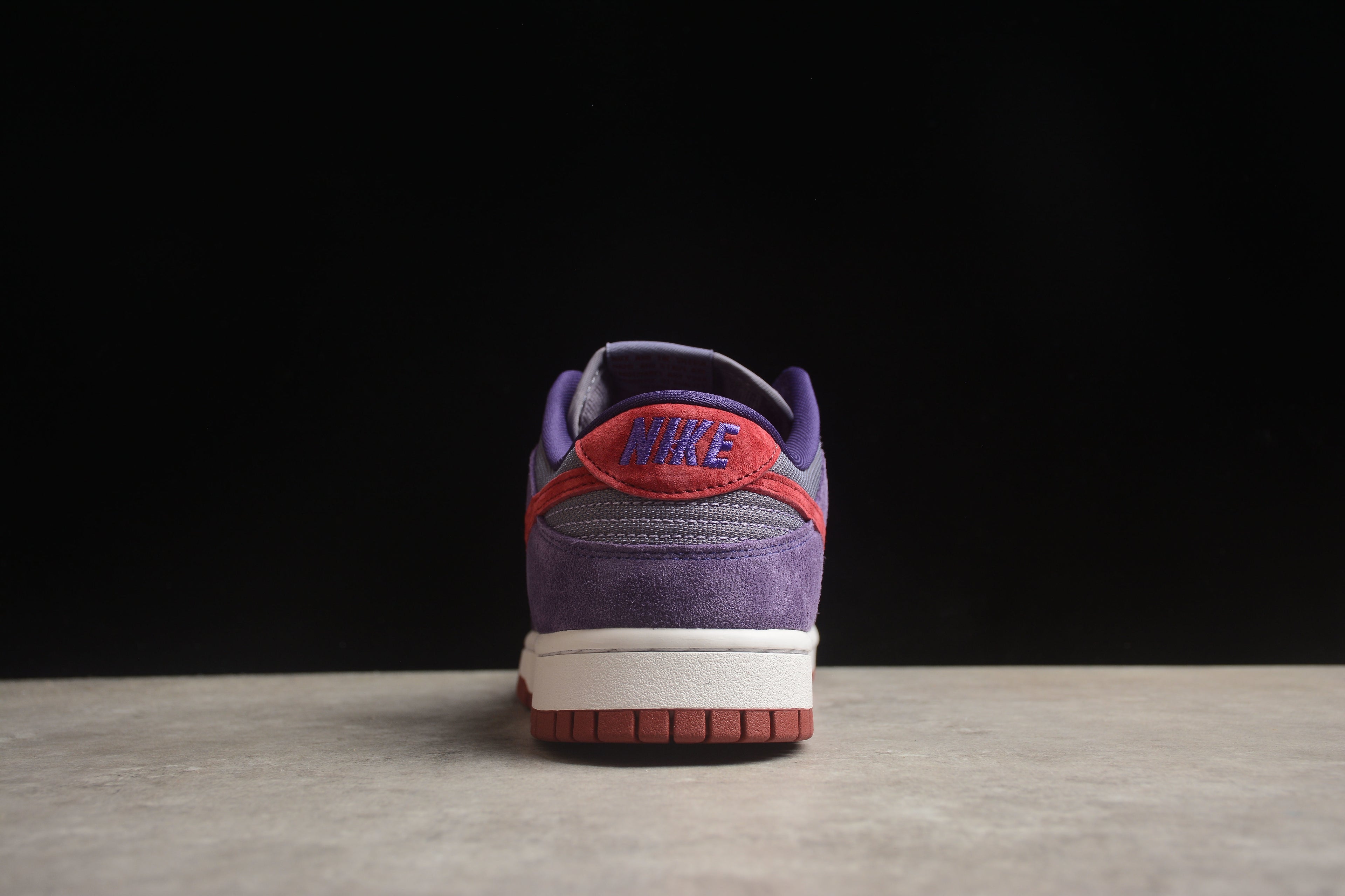 Dunk SB – Lila / Rojo
