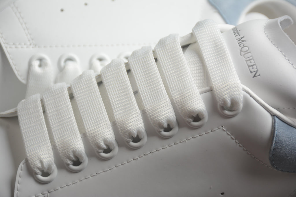 Alexander McQueen – Blanco / Azul Claro