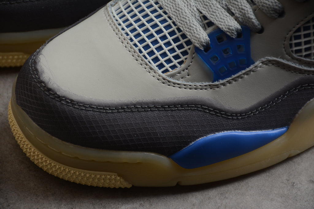 Air Jordan 4 – Gris / Azul