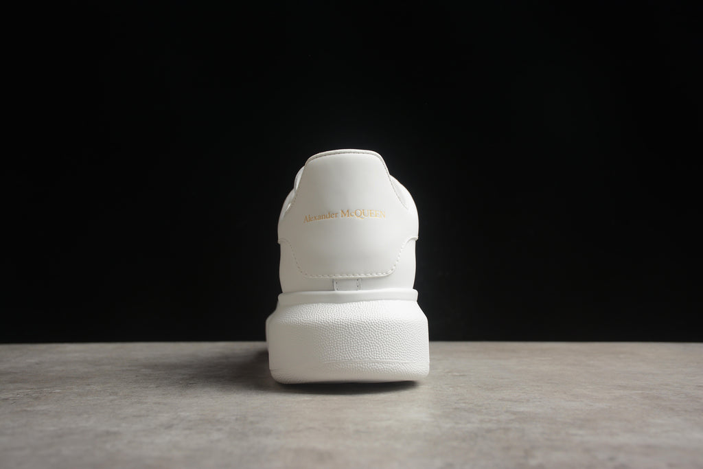 Alexander McQueen – Blanco / Letras Doradas