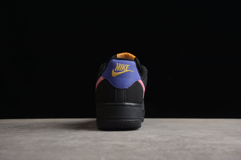Air Force 1 Low – Negro / Rosa
