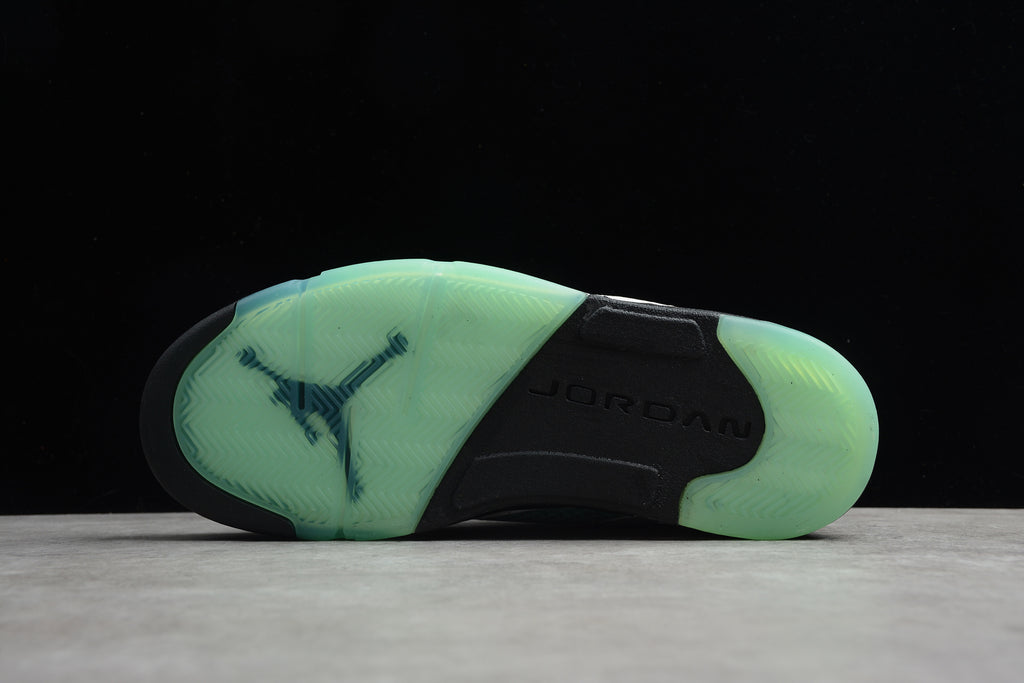 Air Jordan 5 – Gris / Turquesa