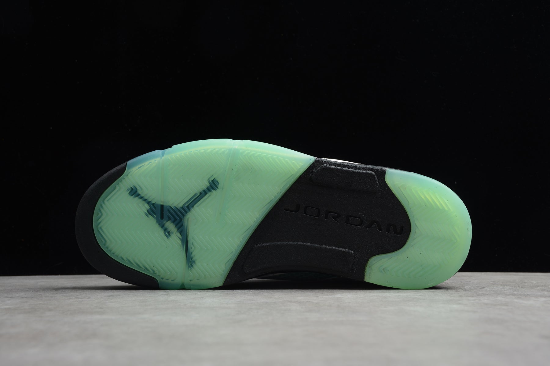 Air Jordan 5 – Gris / Turquesa