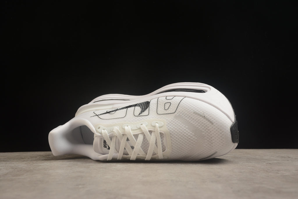 Vomero Premium – Blanco