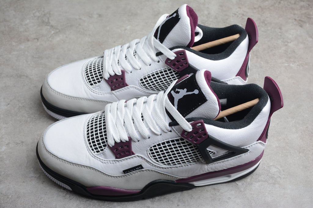 Air Jordan 4 – Blanco / Lila