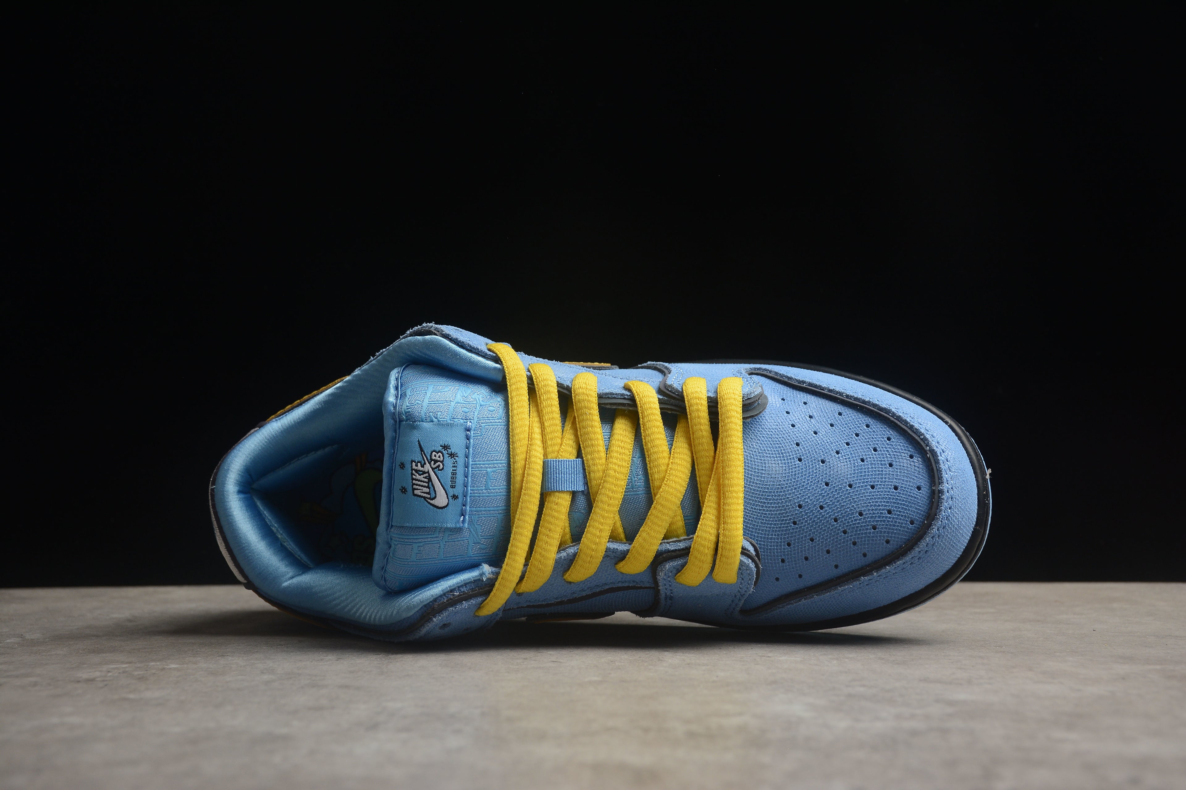 Dunk SB – Azul / Amarillo