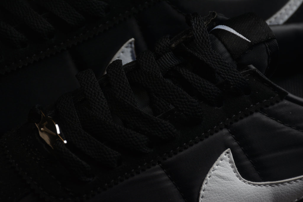 Cortez – Negro / Blanco / Azul