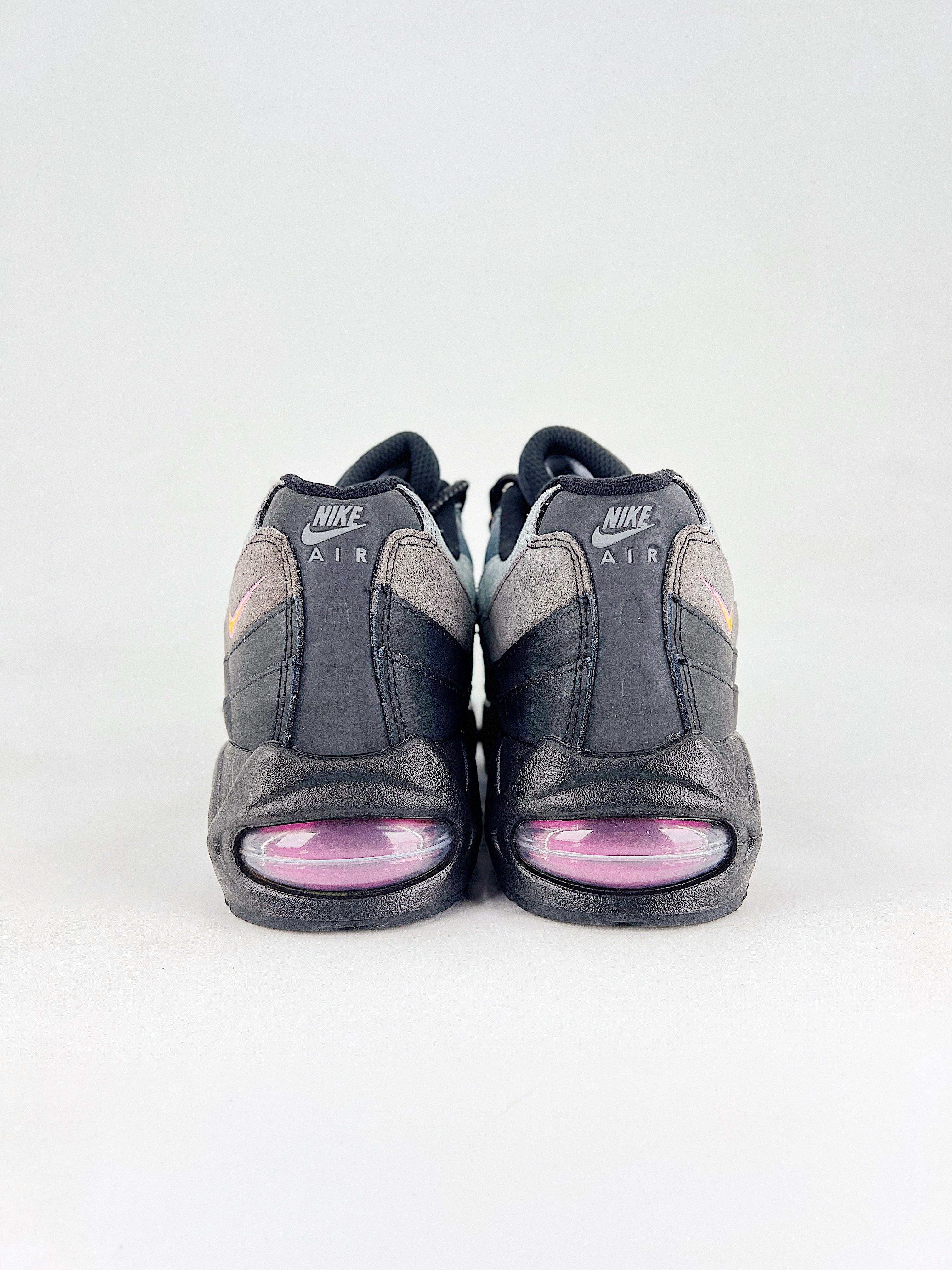 Air Max 95 – Negro / Marrón / Gris