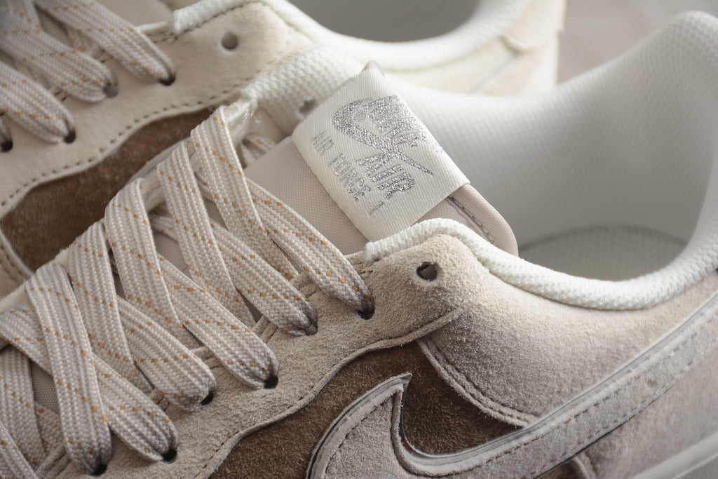 Air Force 1 Low – Gris / Marrón Claro