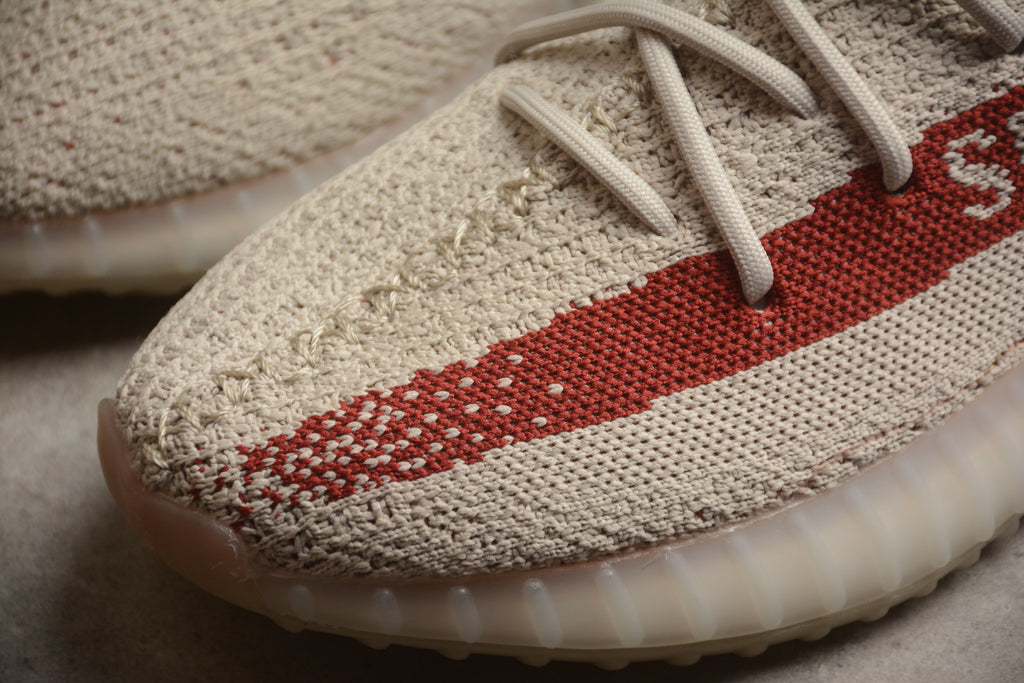 Adidas Yeezy 350 – Beige / Rojo