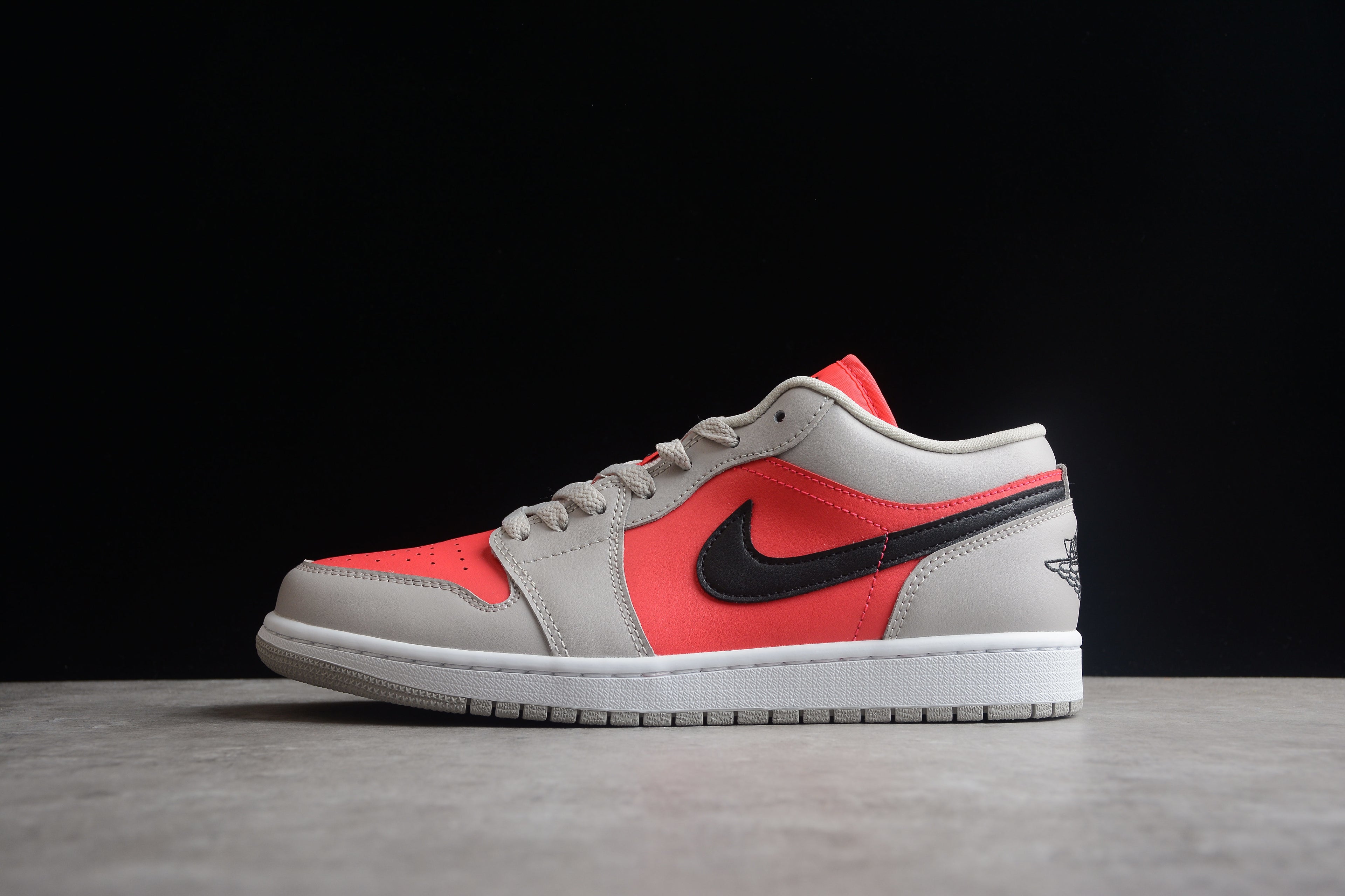 Jordan 1 Low – Rojo / Gris