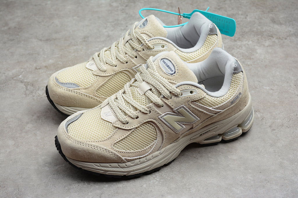 New Balance 2002R – Beige